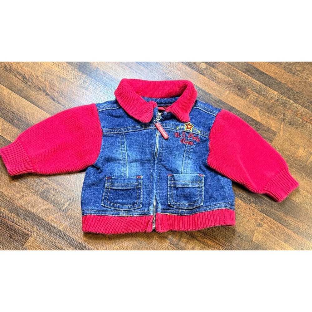 Vintage Y2K baby girls US POLO denim sweater jacket.  Size 0/6 months.